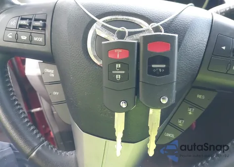 2011 Mazda Mazda3 S Sport from USA, damaged, VIN JM1BL1K66B1371457